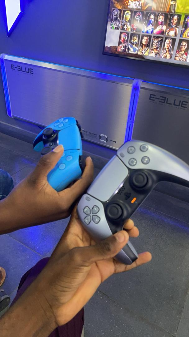 Sandra and friends — Photo 19